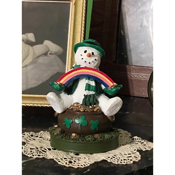 Always Cool Papel Giftware Luck O' the Irish Snowman Leprechaun Pot of Gold - Picture 2 of 8
